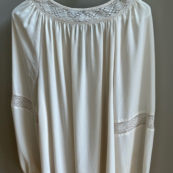 CHAPS oversized blouse in oatmeal - Picture 6 of 8